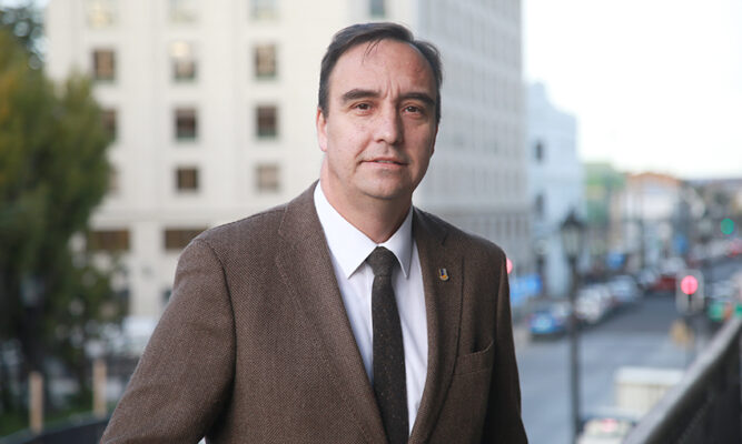 “Sí, voy a postular a la reelección de gobernador” La Prensa Austral