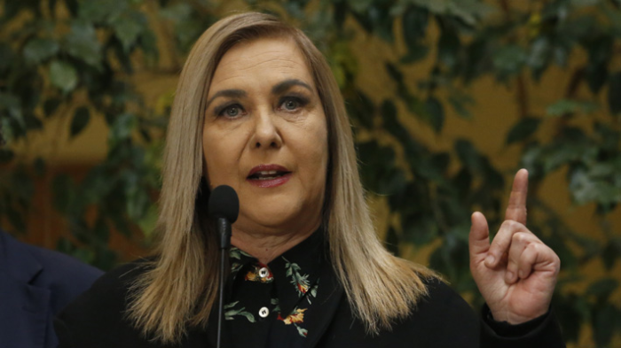 Con papel de “líder” y llamado al orden: el rol  de Pamela Jiles en la nueva bancada del PDG