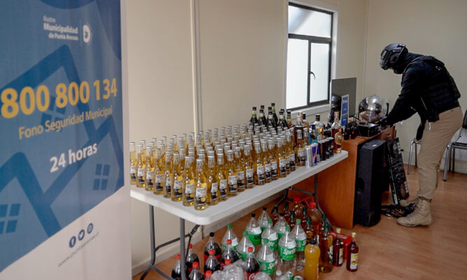 Autoridades desmantelan local clandestino y decomisan bebidas y equipos en Punta Arenas