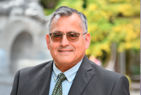 Concejal Miguel Contreras anuncia renuncia al Concejo Municipal de Punta Arenas por motivos familiares