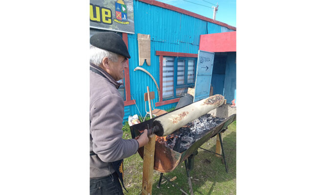Agrupación Los Maquis saca las primeras chochocas  para fiesta tradicional de este fin de semana