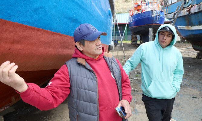 “Si nos seguía arrastrando, nos iba a dar vuelta”:  barcaza Anan colisionó a lancha frente al muelle Prat