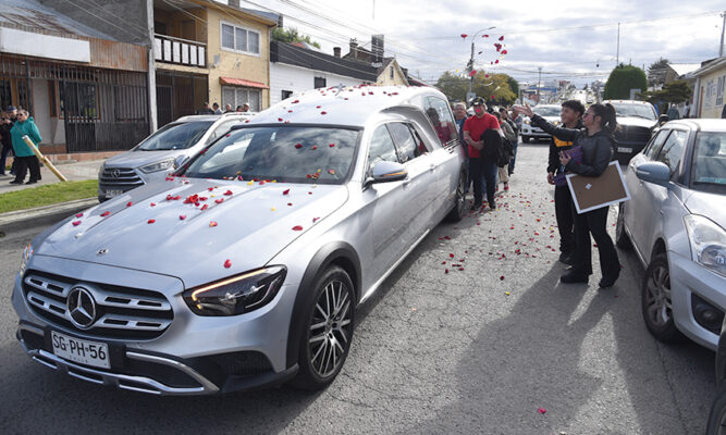 Con el tema “El Señor de la Noche” despidieron a Juan Garrido Conejero