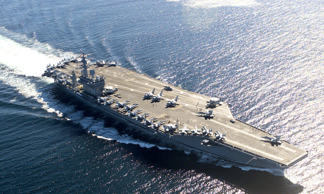 Portaaviones USS Nimitz atravesará el estrecho de Magallanes tal como anticipó el astronauta Michael López-Alegría a La Prensa Austral