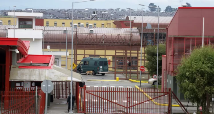 Ataque a balazos contra cárcel de Puerto Montt  tras intento de ingreso de droga: no hubo heridos