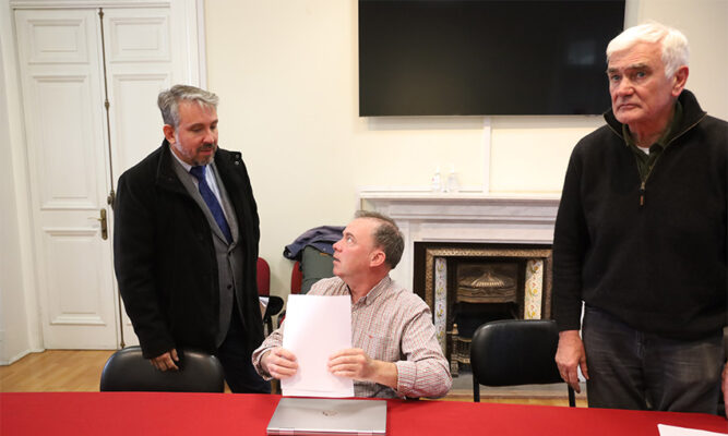 Max Salas arremete contra Flies: “No es un  príncipe ni un dictador y debe obedecer la ley”