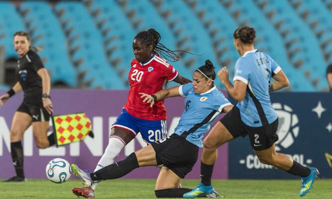 La Roja femenina ganó en Uruguay y sigue soñando con ir al Mundial