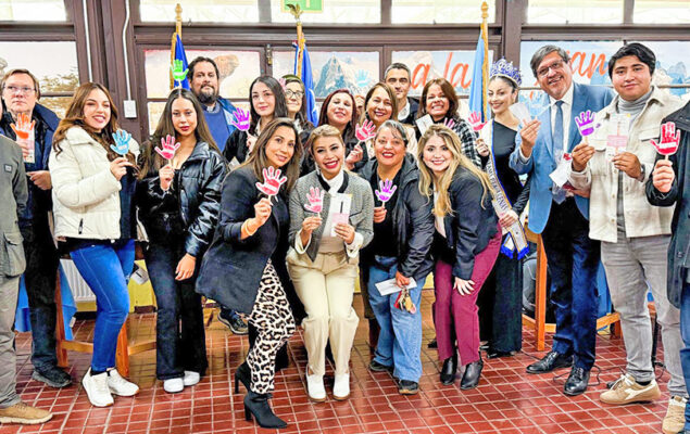 Entregan 130 kits escolares en Escuela Argentina