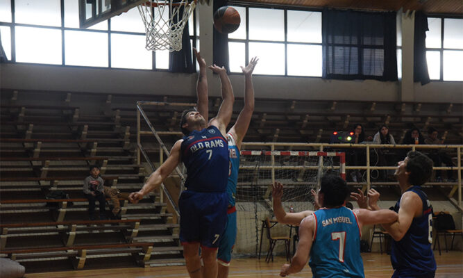 Los equipos que toman la delantera en el Torneo Apertura de maxibásquetbol