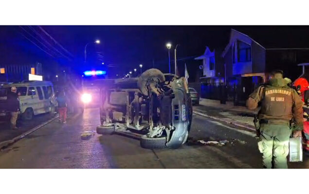 Conductora ebria y sin licencia volcó  auto y quedó con arraigo nacional