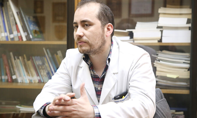 Formalizan a médico Alejandro Altamirano, representante legal de Fundación Hernando de Magallanes, por fraude de subvenciones