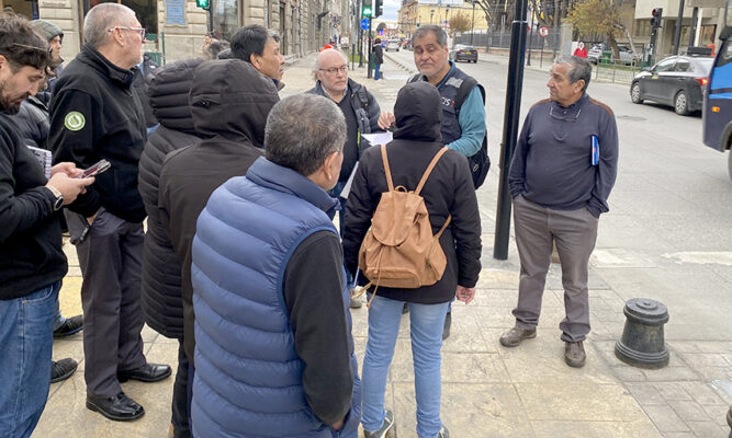 Vecinos, gremios y servicios conocieron en terreno  proyecto de pistas exclusivas para el transporte público