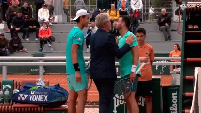 “Nos vemos afuera”: fuerte enfrentamiento entre tenistas tras duelo en la clasificación de Roland Garros